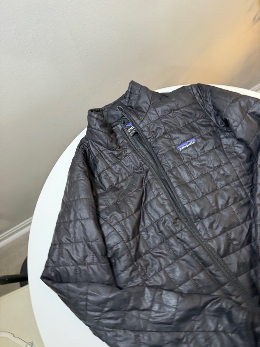Patagonia Quilted Puffer Jacket in Black - Picture 5 of 8